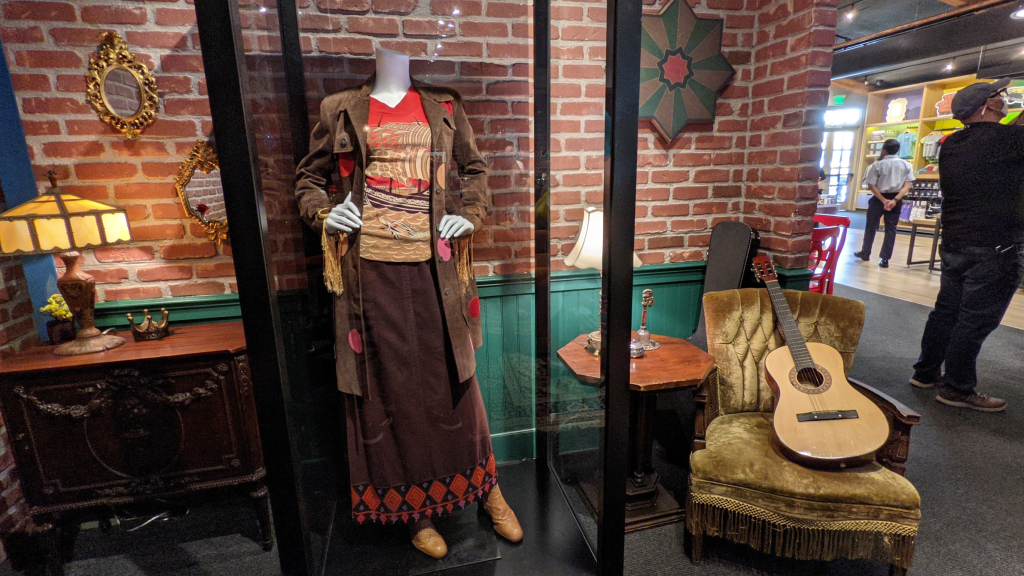 Warner Bros. Studio Tour Hollywood Reopens with New Offerings – Theme ...